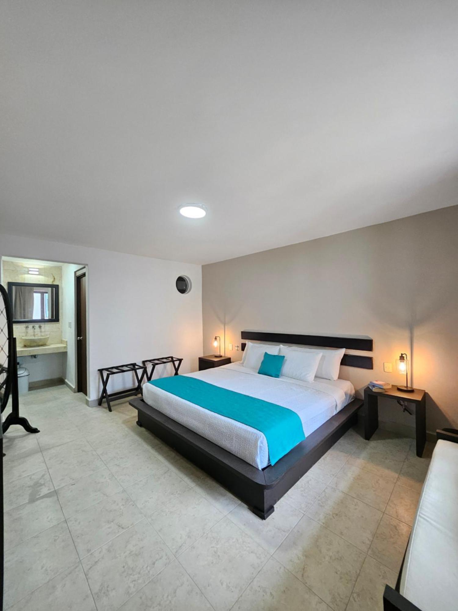 Aria Quinta Avenida & Rooftop *