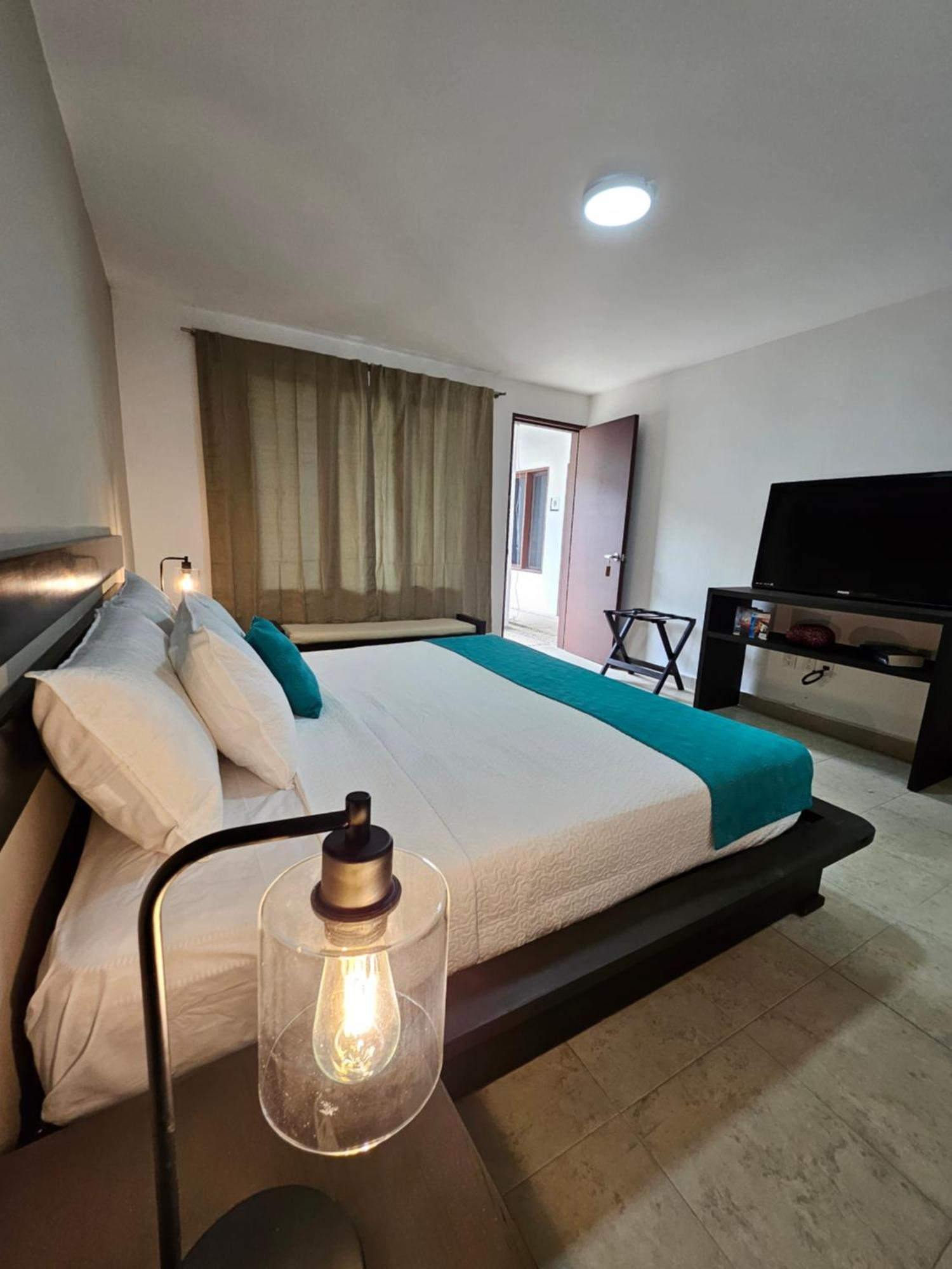 Aria Quinta Avenida & Rooftop Hotel