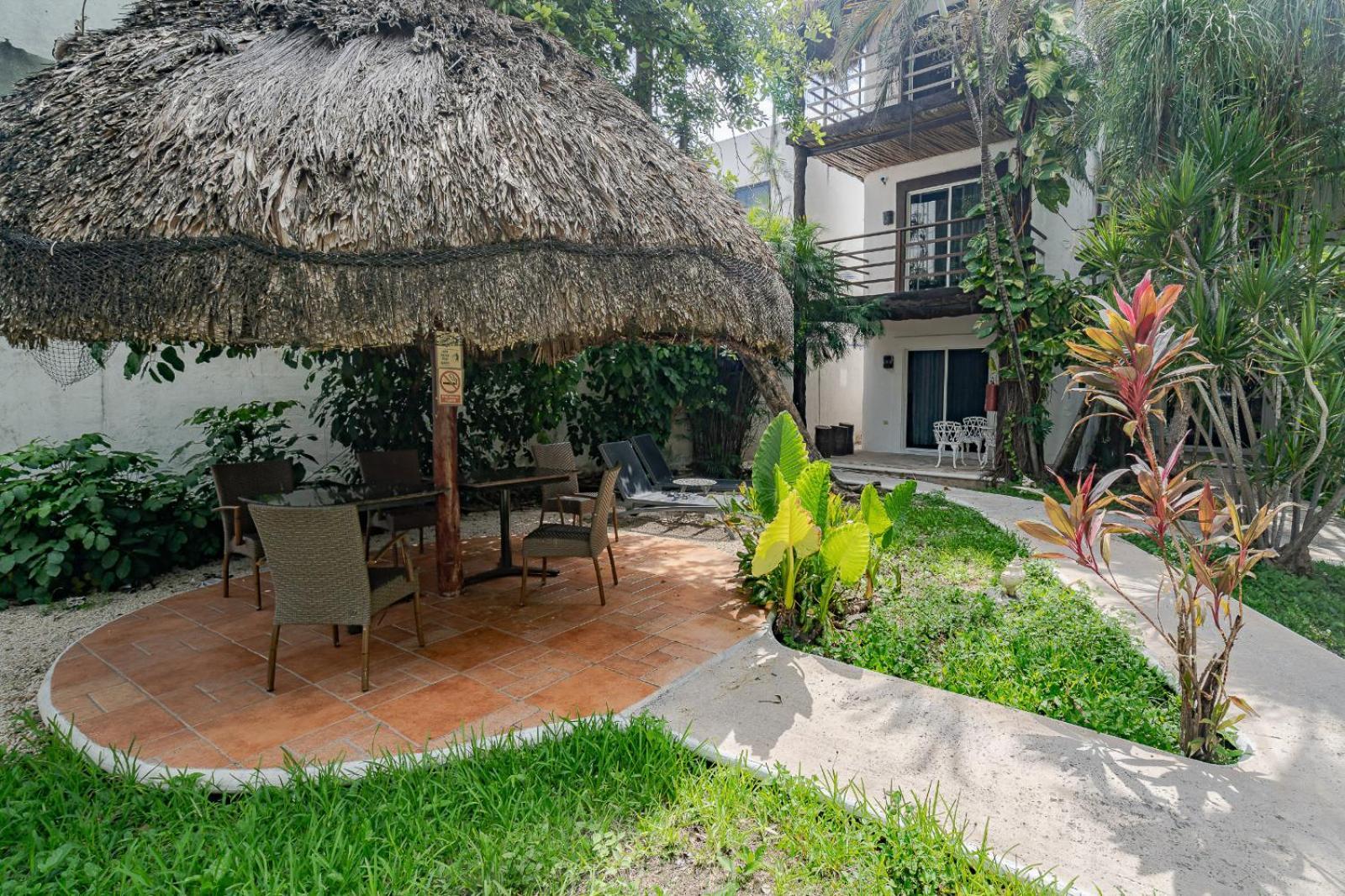 Khách sạn Mayan Art 10 Avenue 3*
