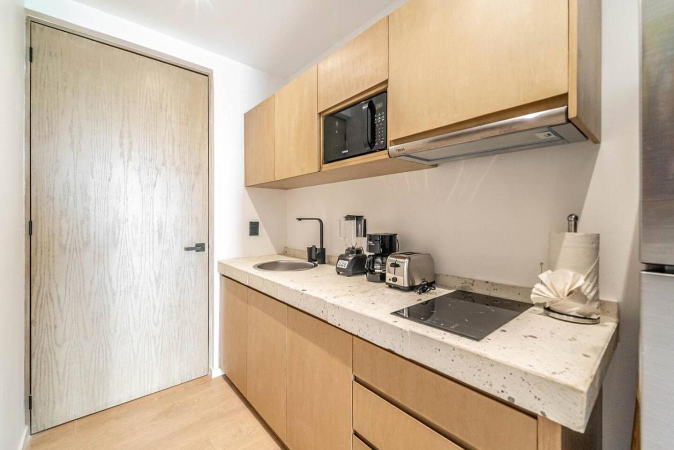 Lux With Rooftop Pool, Walk To And 5th Ave *