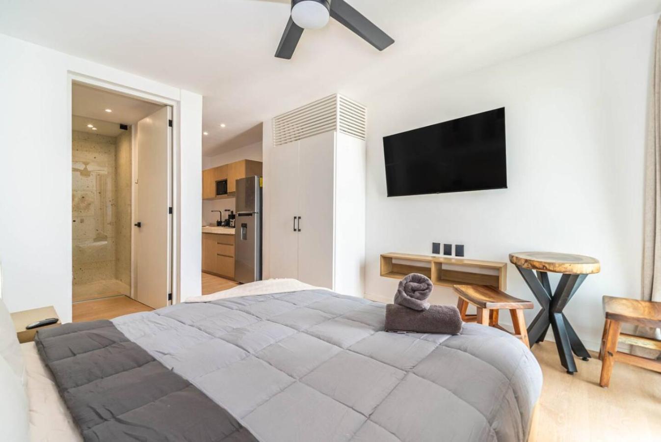 Casa de férias Lux With Rooftop Pool, Walk To And 5th Ave Playa del Carmen