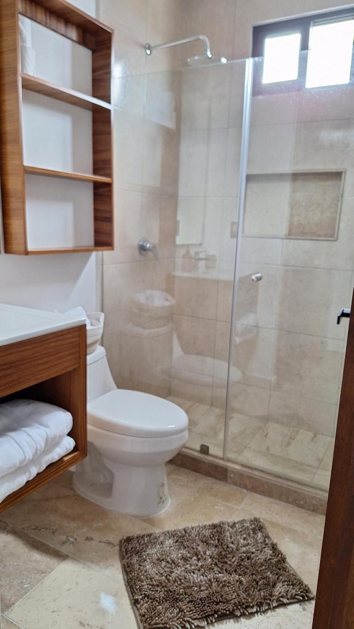 Khách sạn hẻo lánh - Playaquerida *