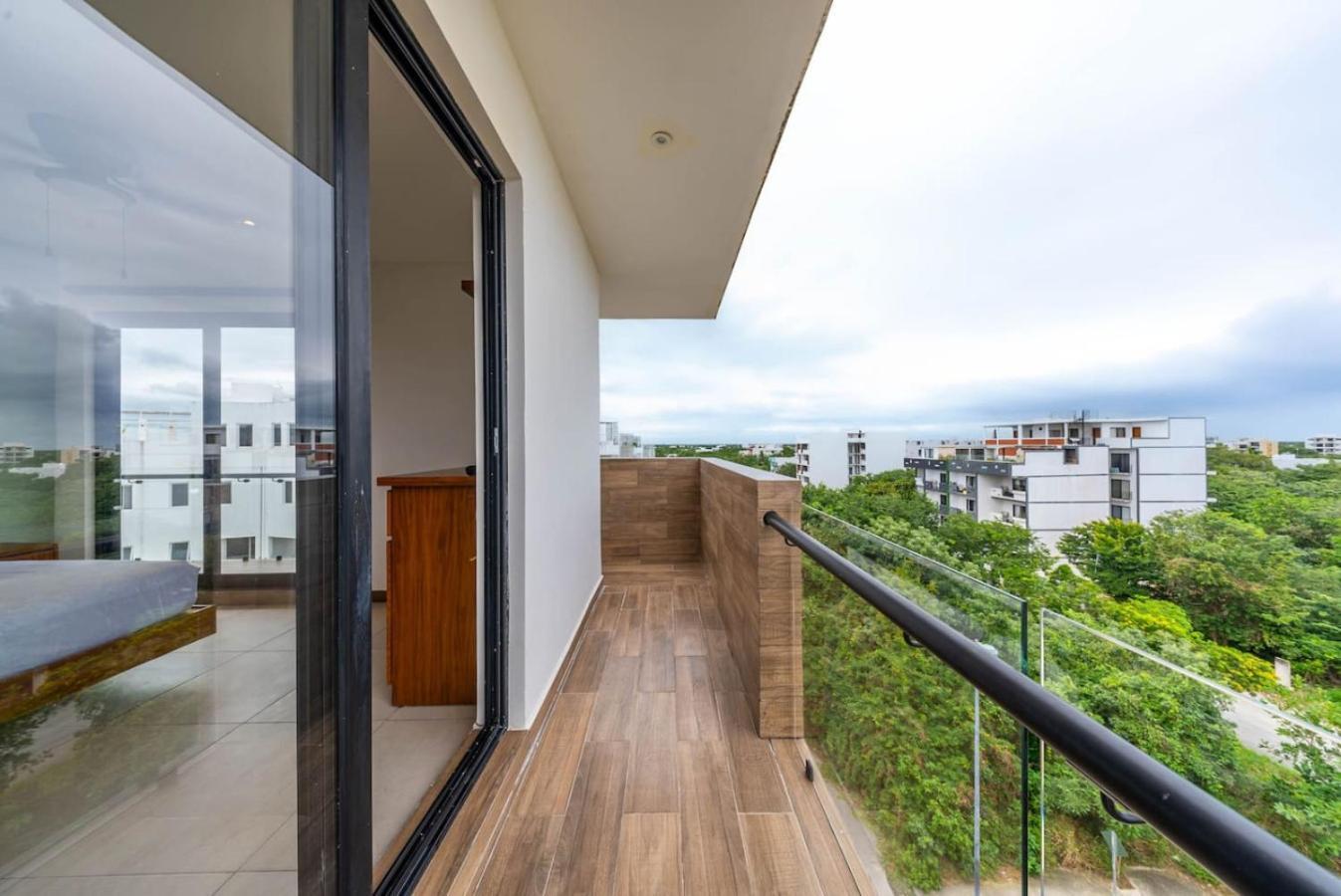 Holiday home 2 Bedroom Oasis With Incredible Rooftop Pool