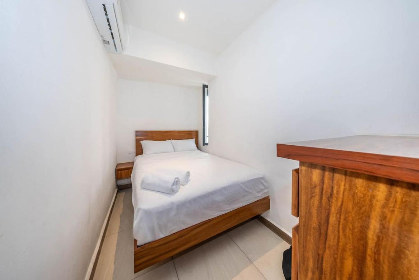 2 Bedroom Oasis With Incredible Rooftop Pool Holiday home