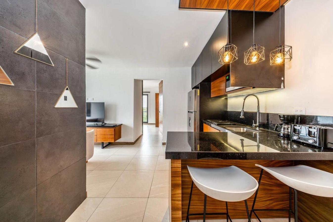 Holiday home 2 Bedroom Oasis With Incredible Rooftop Pool