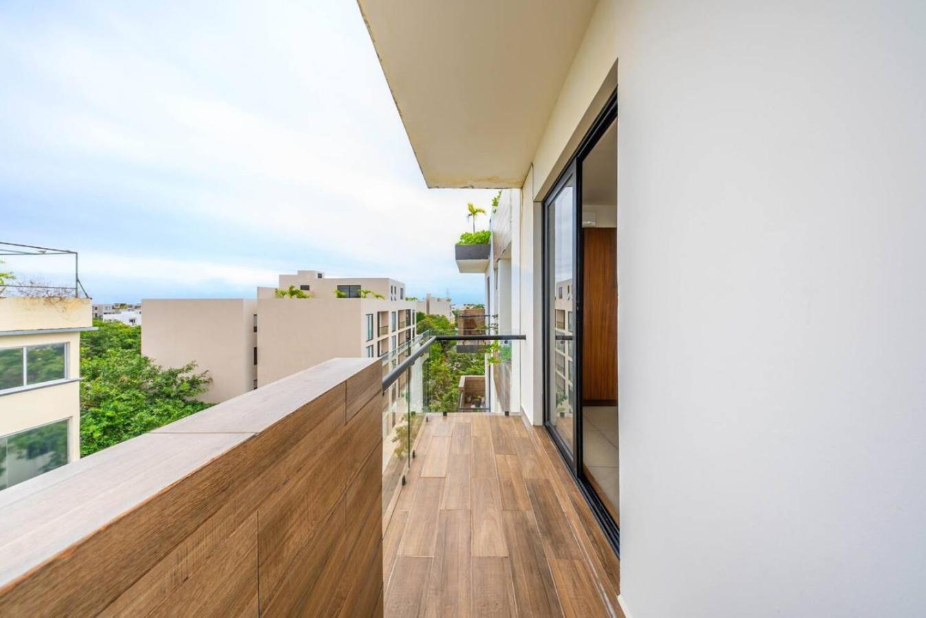 2 Bedroom Oasis With Incredible Rooftop Pool Holiday home *
