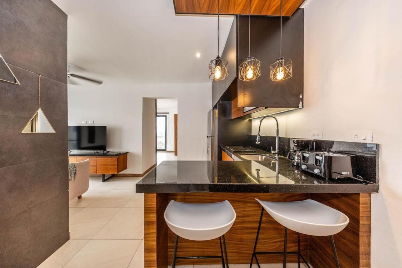 Holiday home 2 Bedroom Oasis With Incredible Rooftop Pool