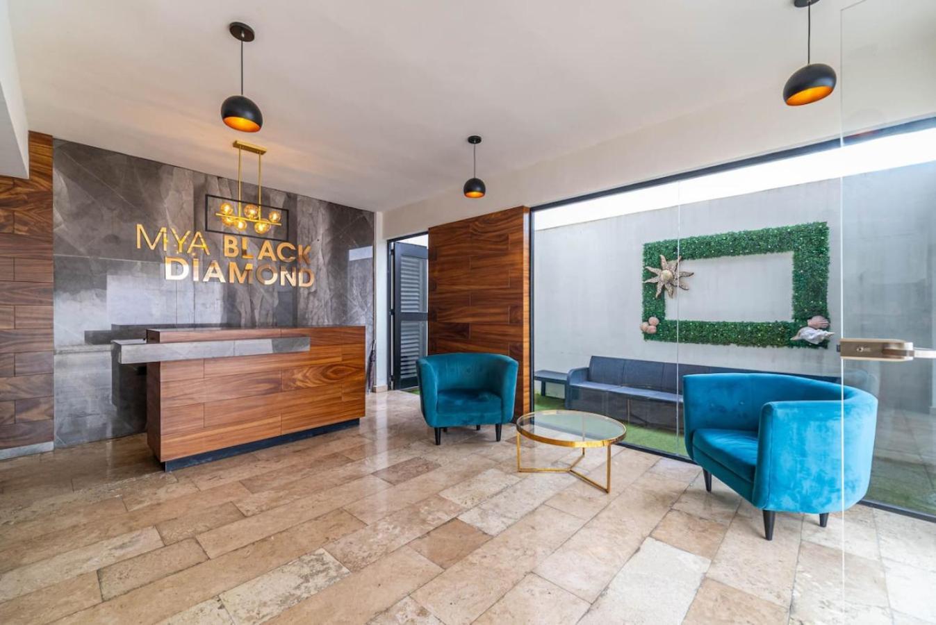 Holiday home 2 Bedroom Oasis With Incredible Rooftop Pool *