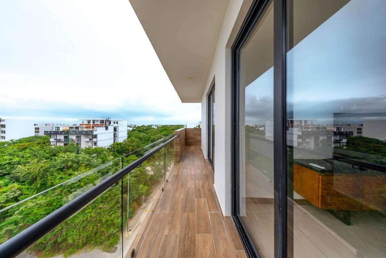2 Bedroom Oasis With Incredible Rooftop Pool Holiday home Playa del Carmen