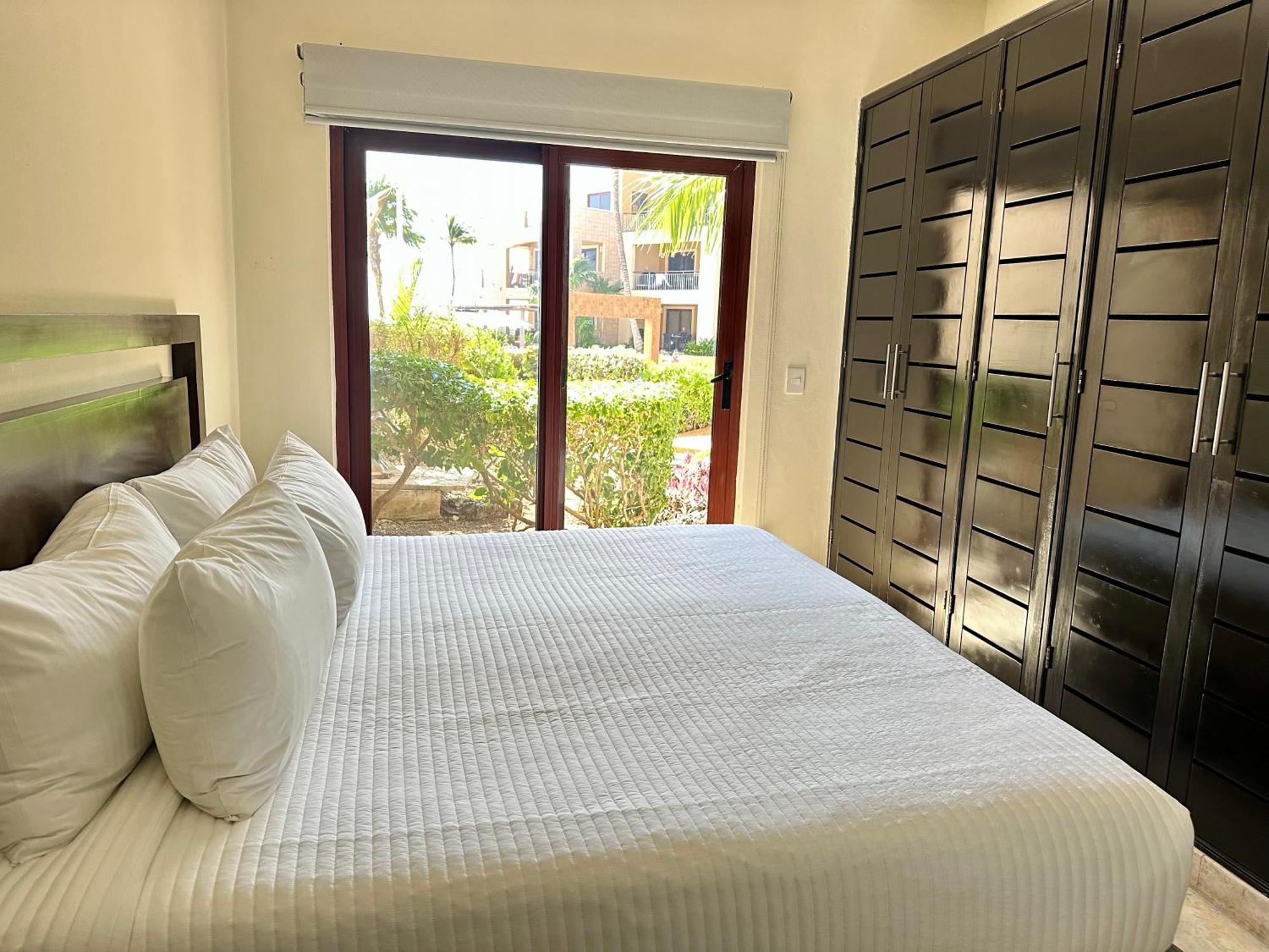 Apartment El Faro 103 Surf Ground Floor 2 Bedroom Pool View