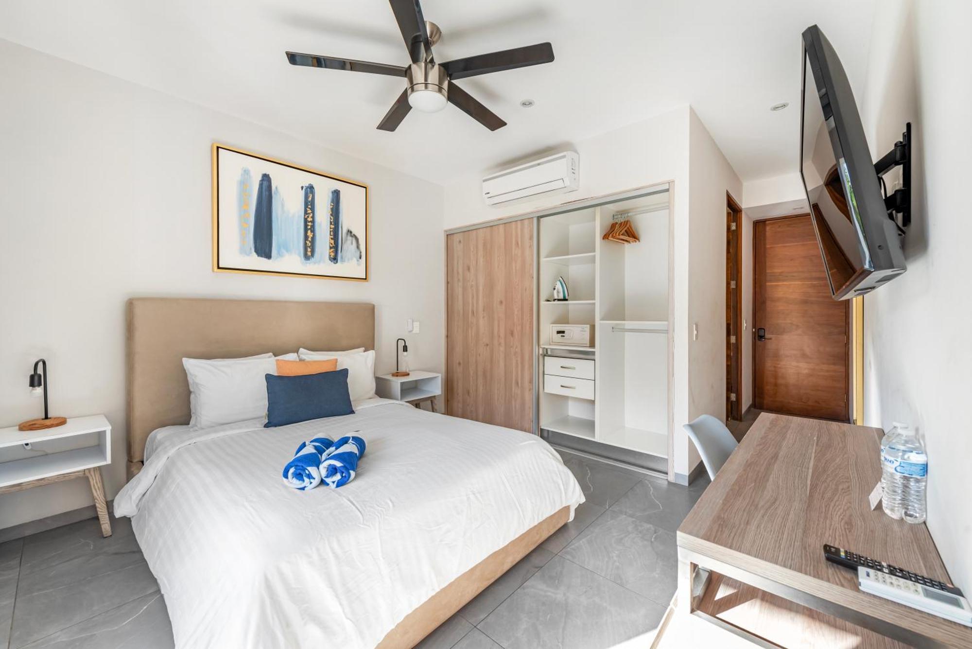 Apartment Luxury 2 Hab Cocina Ac Gym Pool Cine Playa del Carmen