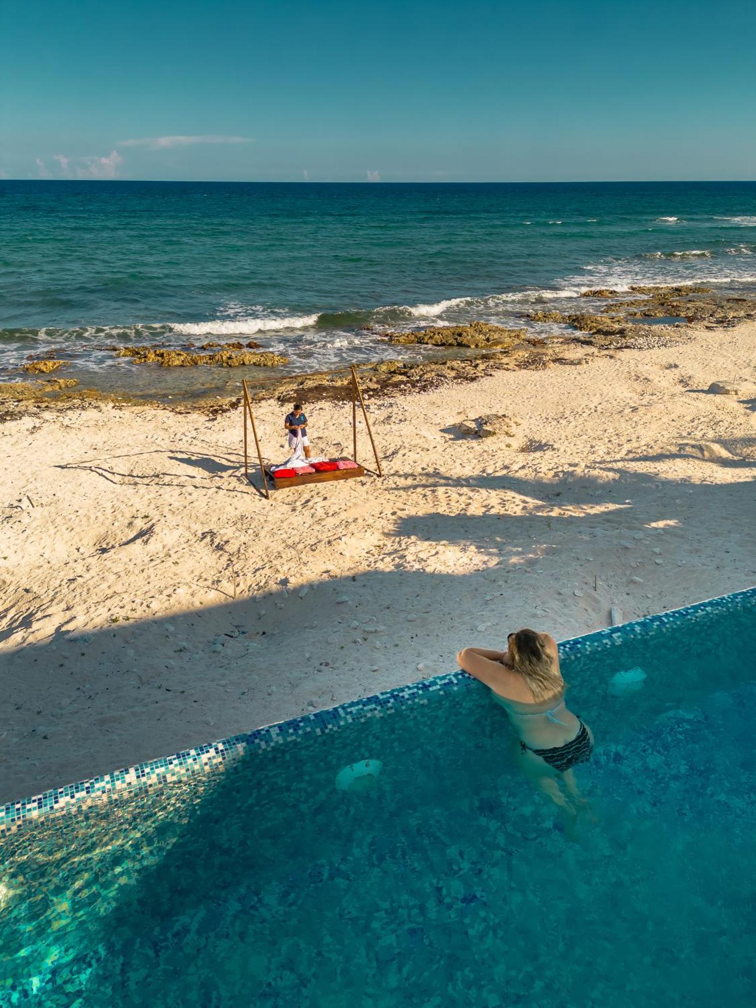 Spacious And Stylish Vacation For 8 With Private Pool And Large Terrace Holiday home *