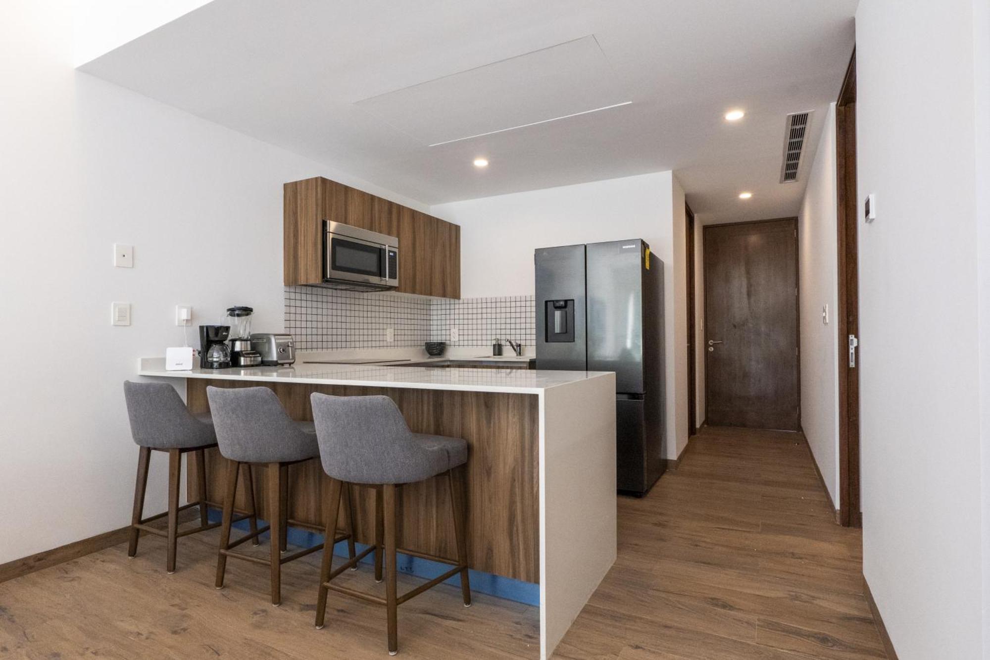 Apartment Whispering Palms Tl B114