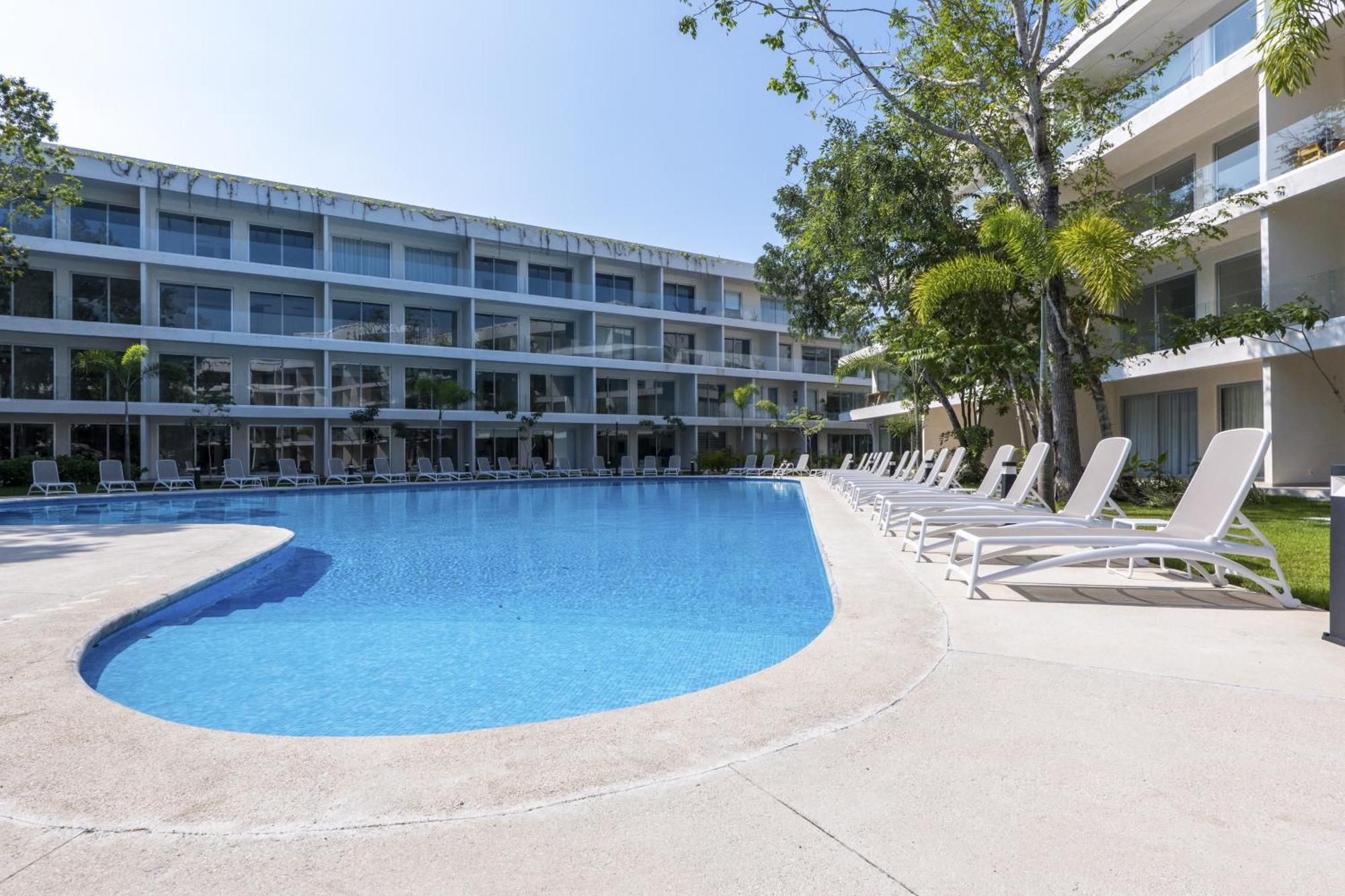 Whispering Palms Tl B114 Apartment