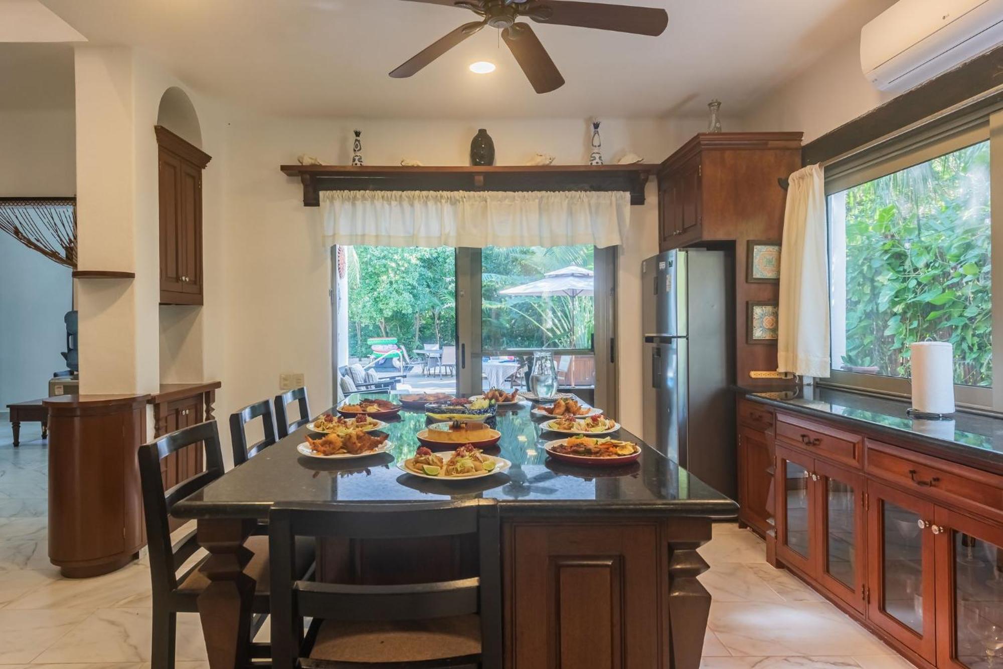 Holiday, Weekly Monthly Discount Private Pool, Bbq, Family Friendly