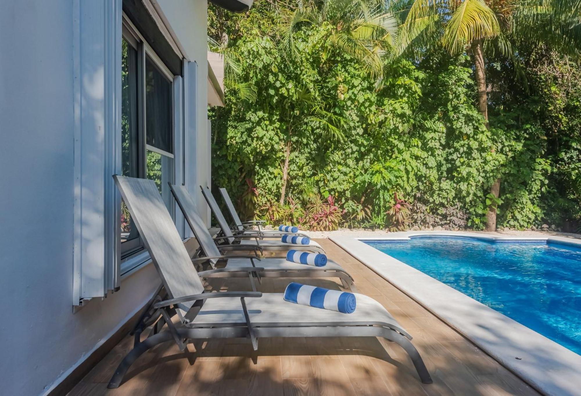 Villa Holiday, Weekly Monthly Discount Private Pool, Bbq, Family Friendly