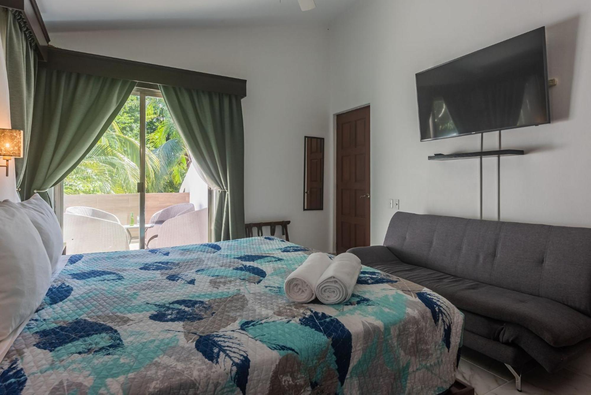 Holiday, Weekly Monthly Discount Private Pool, Bbq, Family Friendly