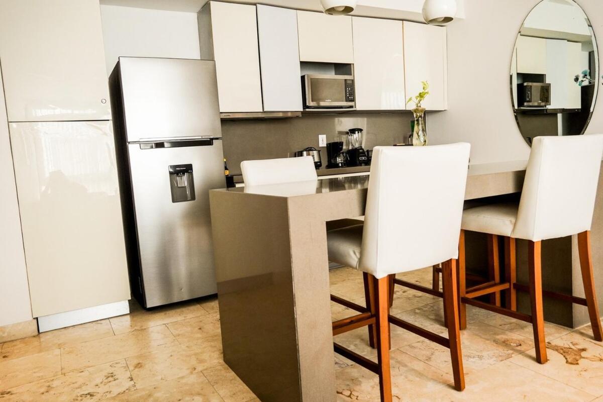 Penthouse Well Located And Wifi 50mb - Downtown Area Apartment