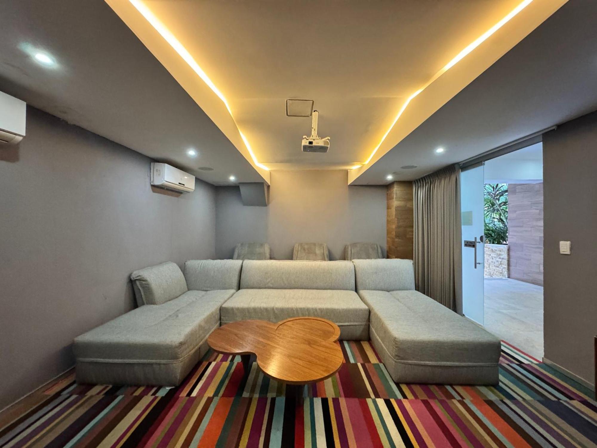 1br Luxury Loft - 2 Pools - Gym -near *