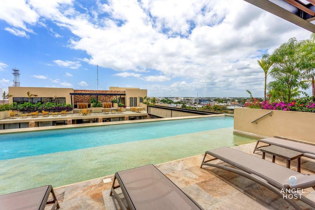 Chic Roof Pool Gym Near 5th & Apartment