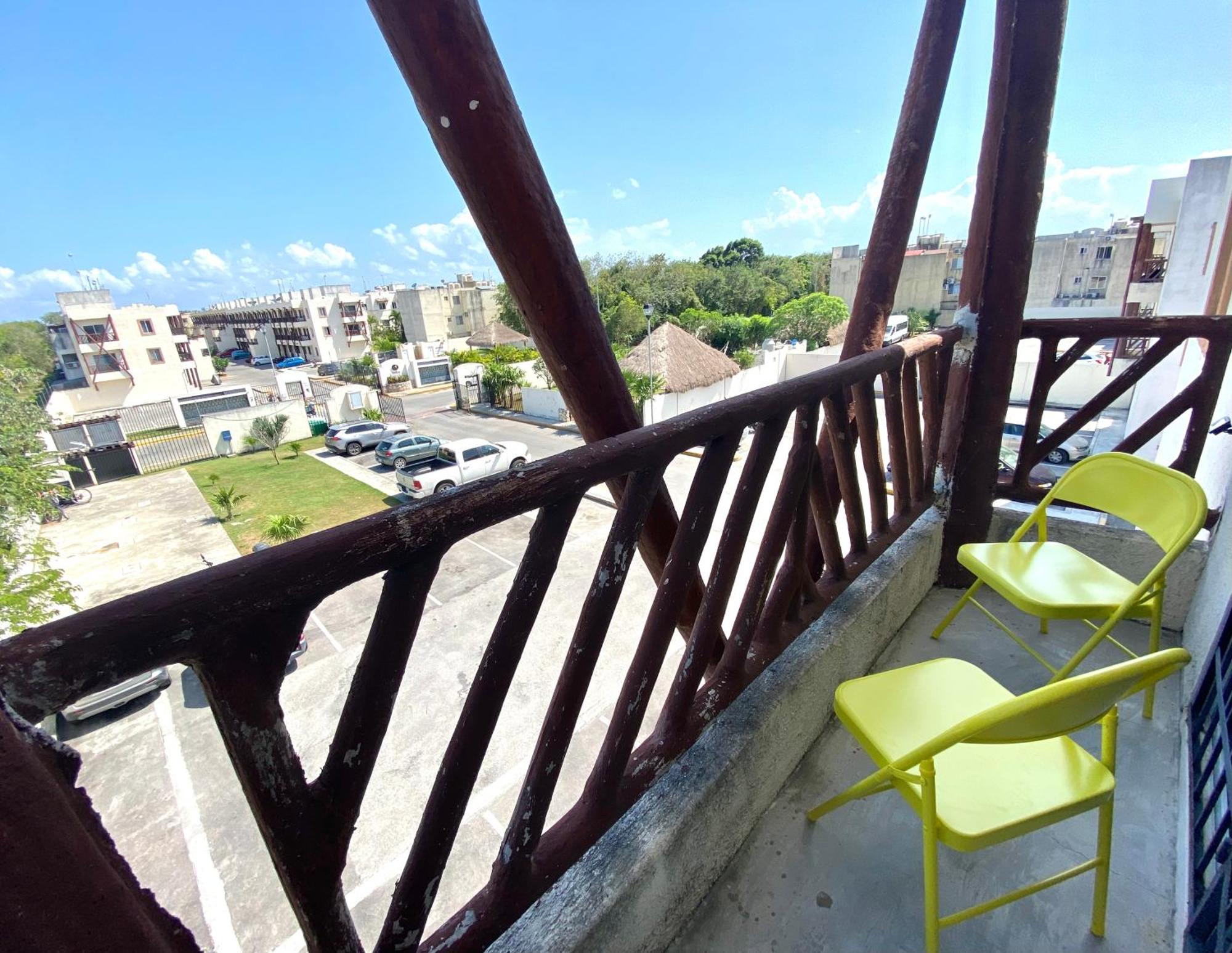 Espacio Cafe Tropical - Piscina Parque Parking Playa del Carmen