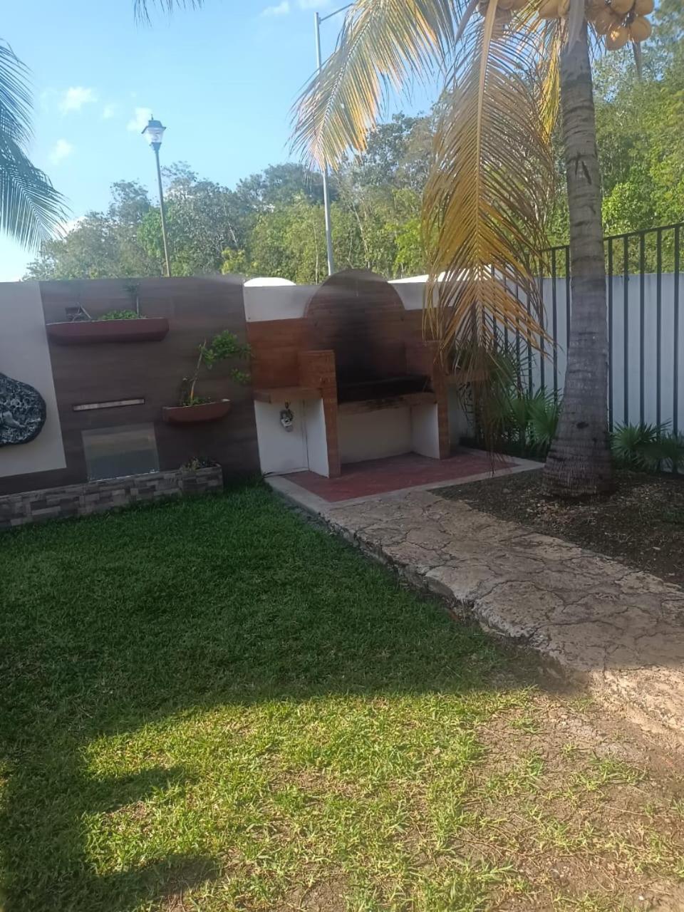 Espacio Cafe Tropical - Piscina Parque Parking *