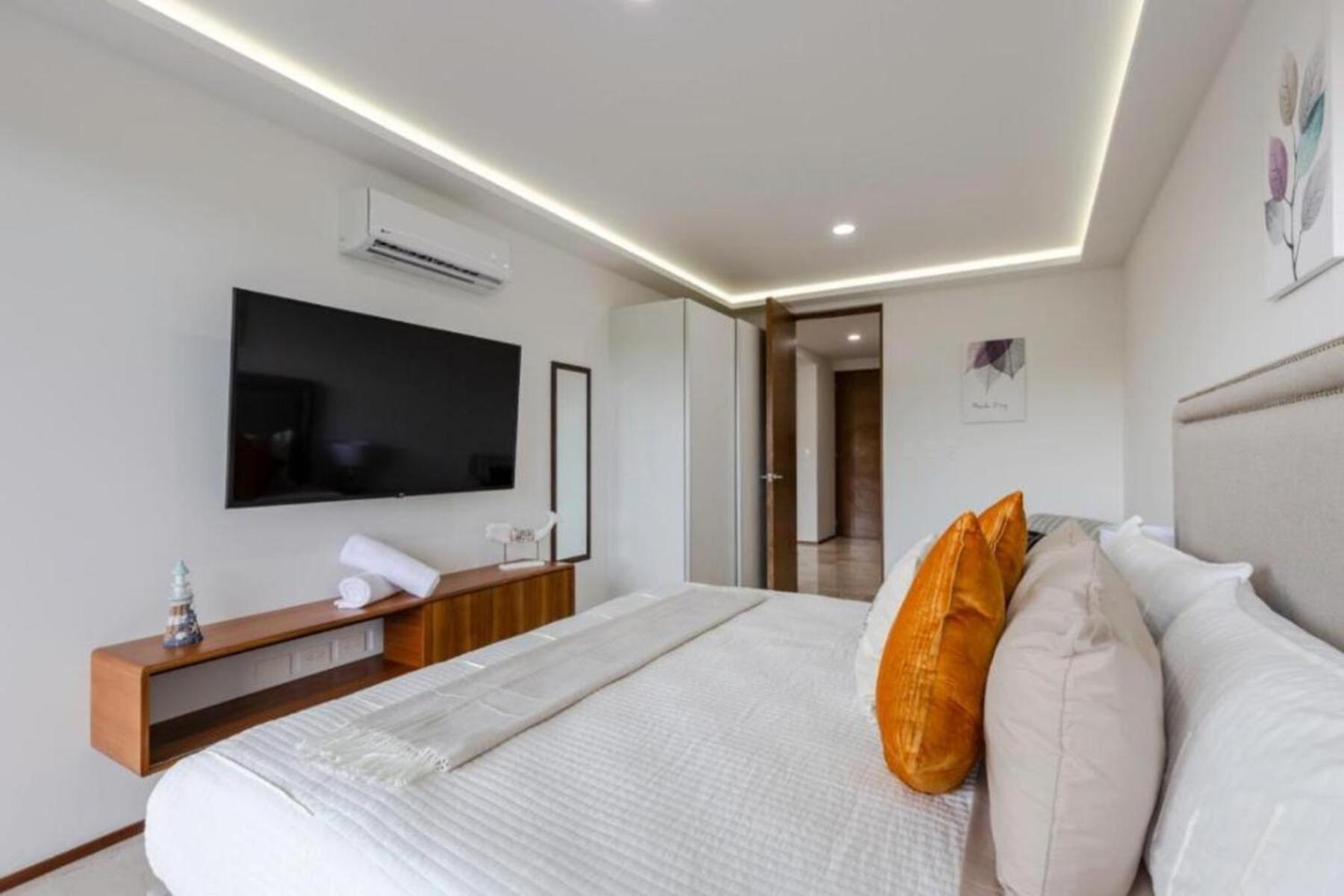 One Paralia Playa del Carmen