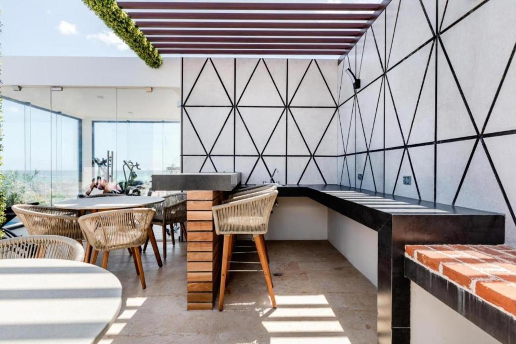 One Paralia Playa del Carmen