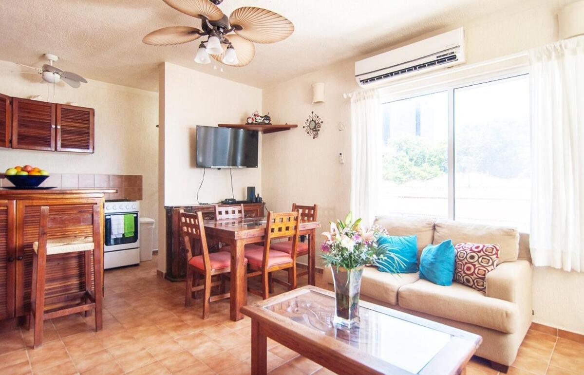 Apartment Beachfront 2br In Playa I Steps To 5th Ave! *