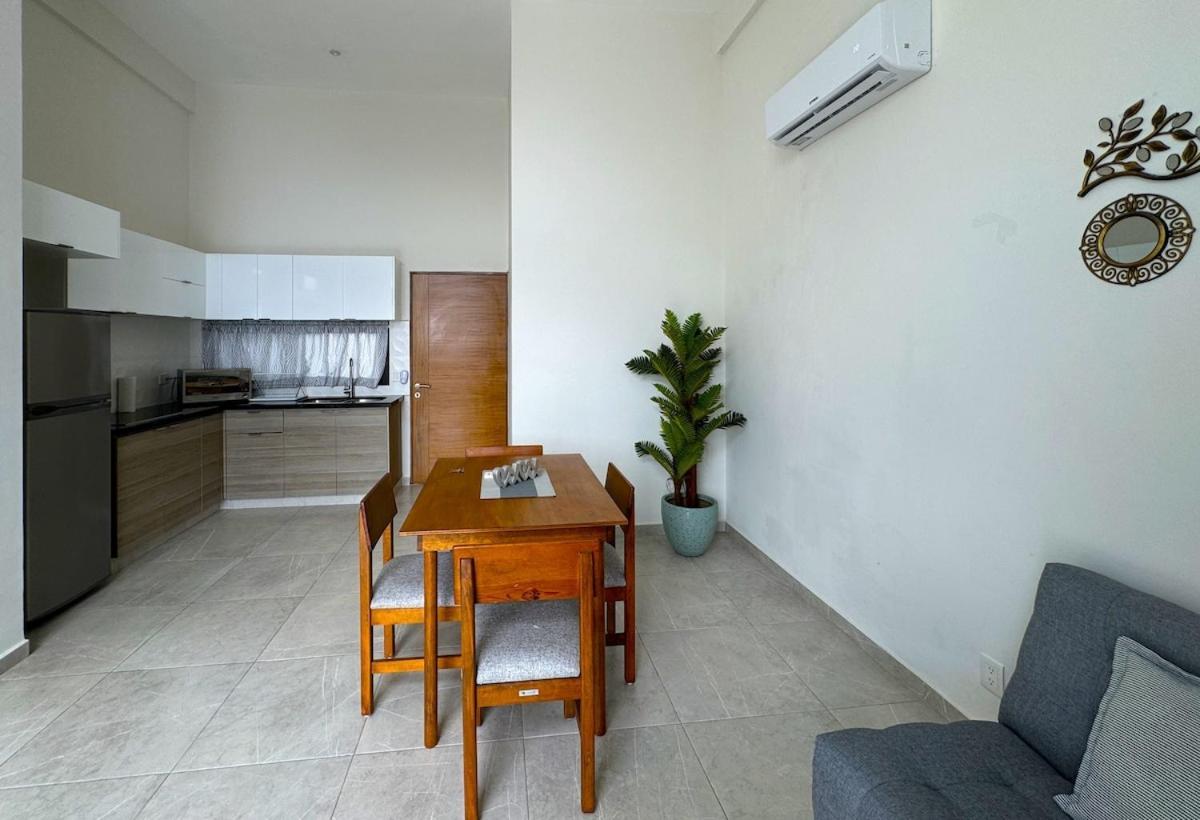 Apartment Ideal Area, Rooftop Plunge Pool, 4 Blocks From 5th