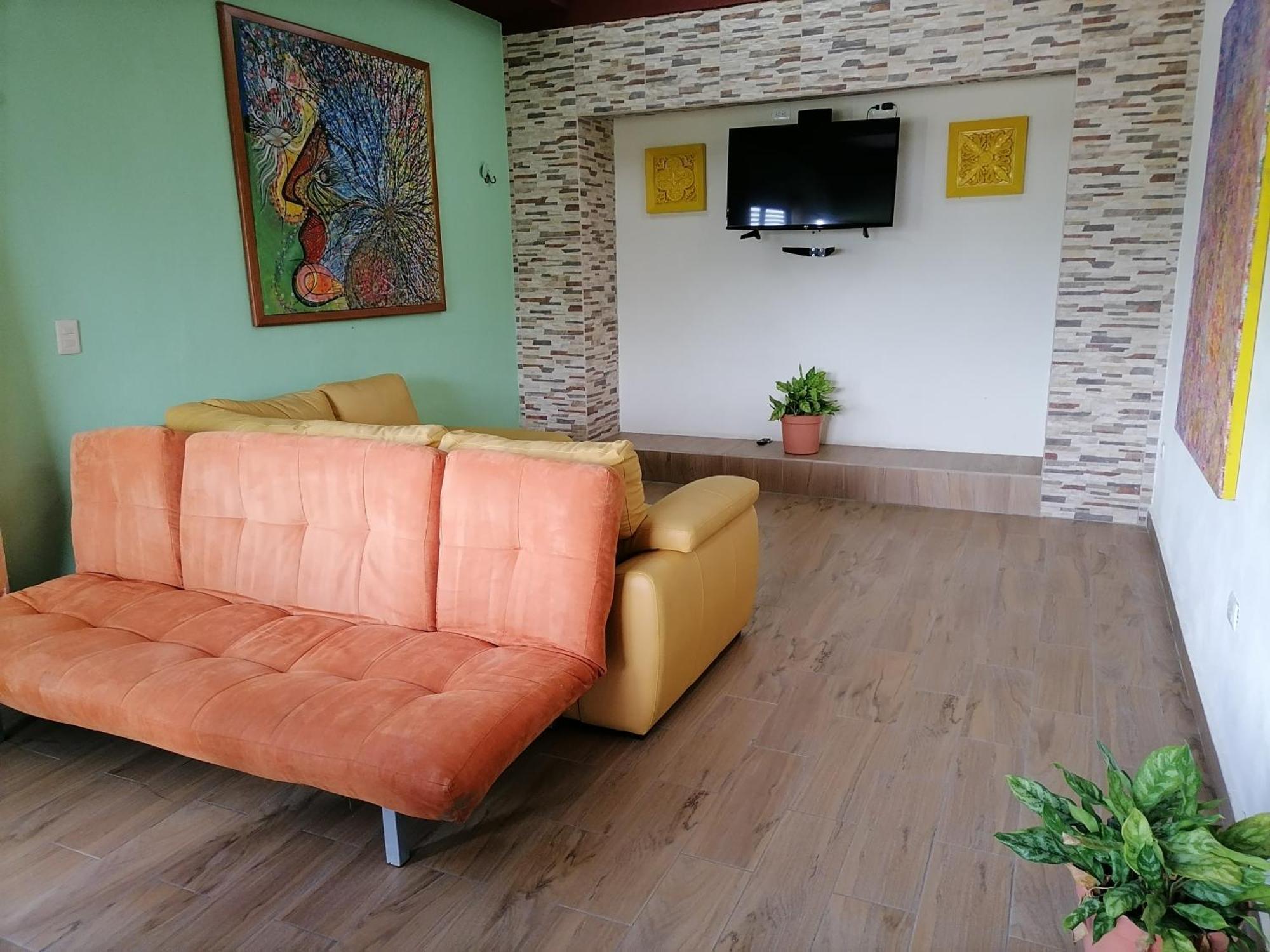 Amplios Y Comodos En