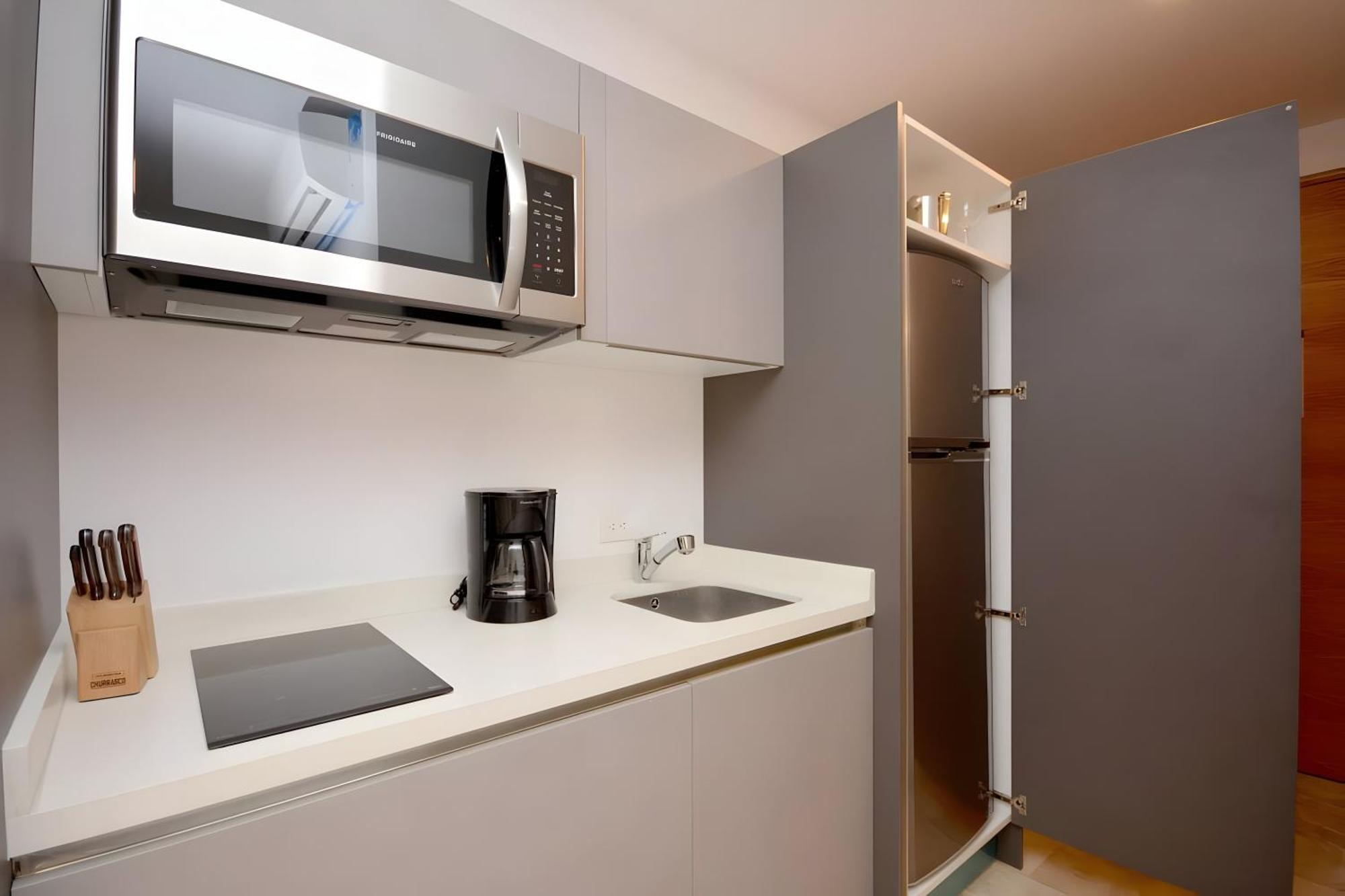 Apartment The Shore - Chic Getaway - Steps Away Playa del Carmen