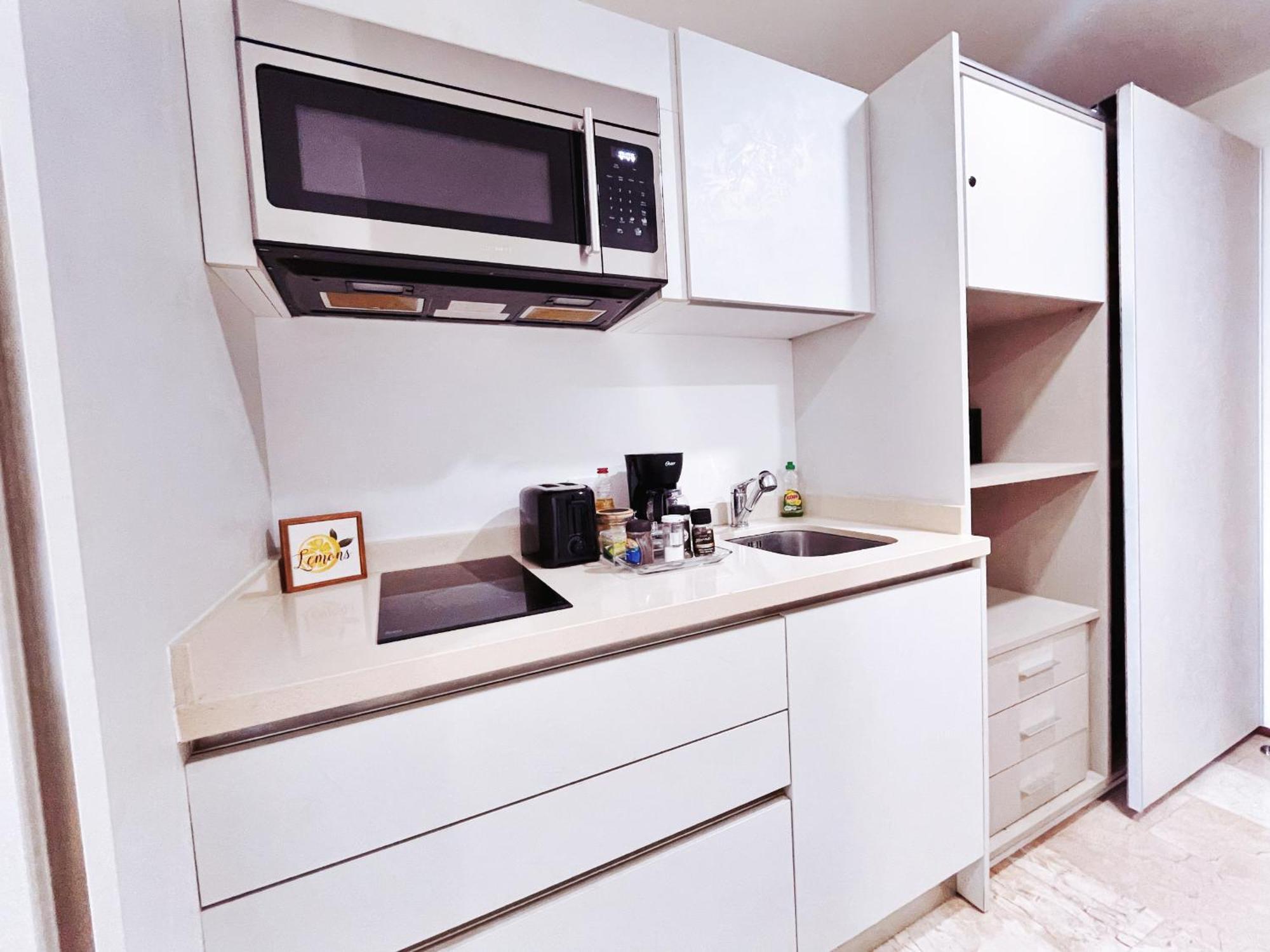Apartamento Ocean View Balcony, Rooftop, Estudio Next 5thave