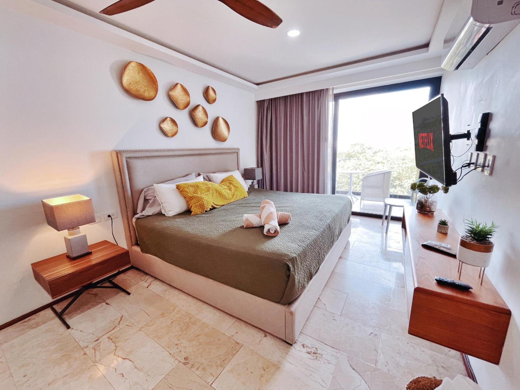Ocean View Balcony, Rooftop, Estudio Next 5thave Playa del Carmen