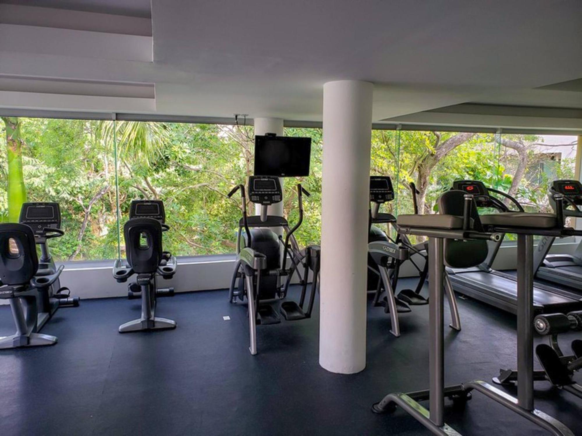 Valentine 5 Star, 4 Pools, Gym, Concierge Services, 24-hr Security Playa del Carmen