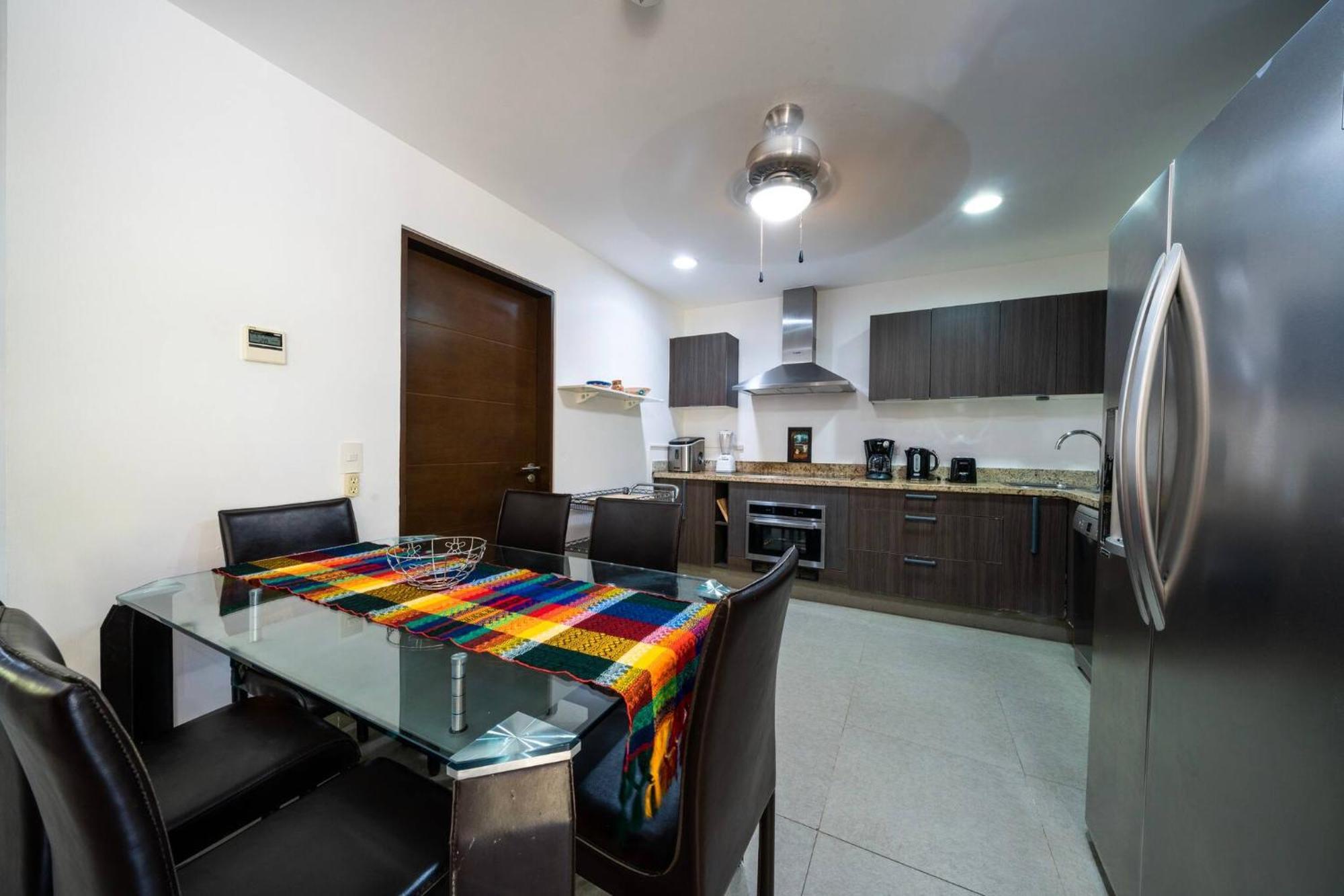 Holiday home Valentine 5 Star, 4 Pools, Gym, Concierge Services, 24-hr Security *