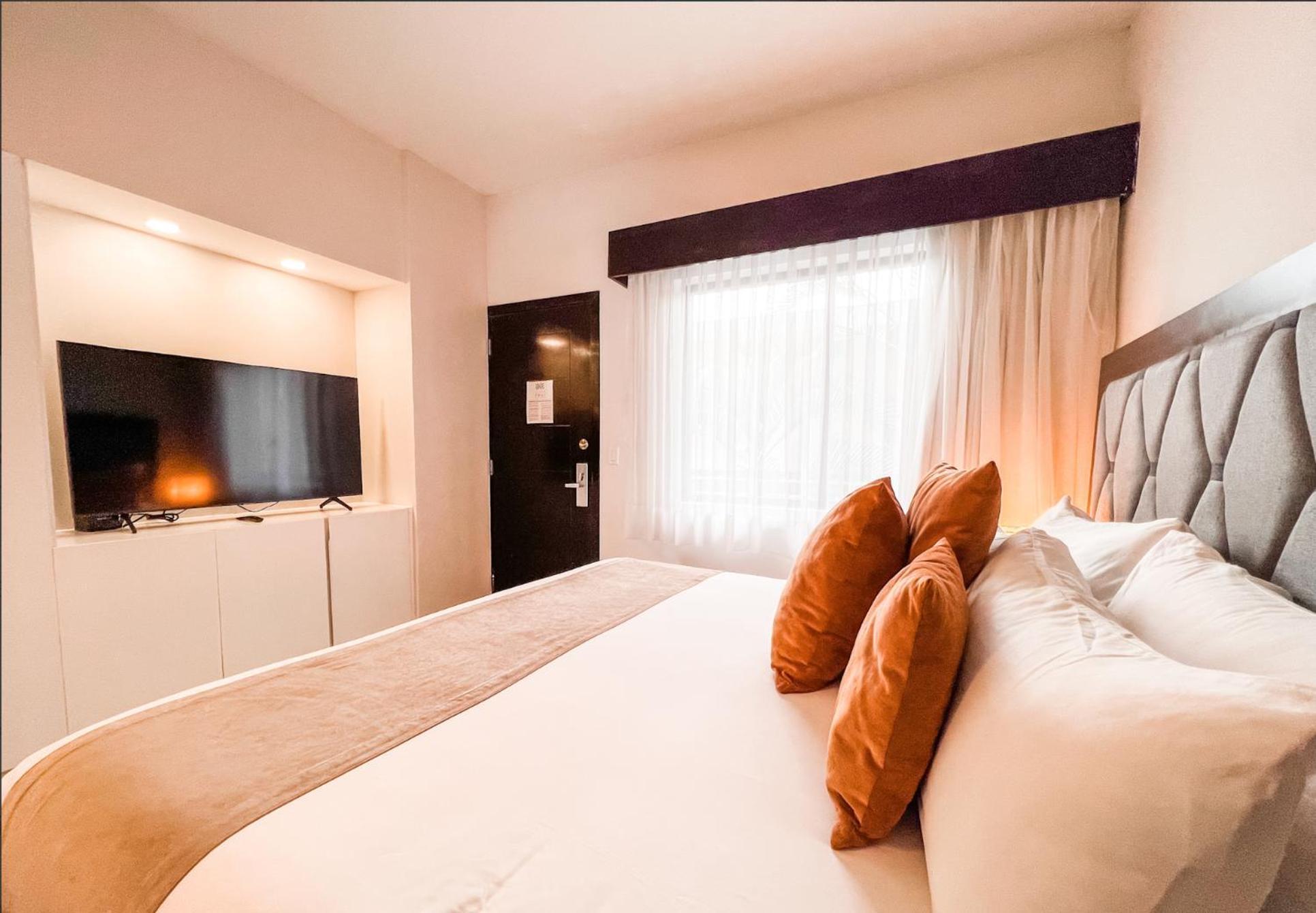 Apartahotel Aldea Thai Downtown Oceanview Residences