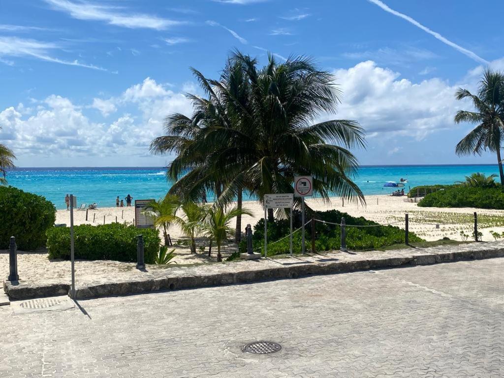 In Duplex One Block From Playacar Playa del Carmen