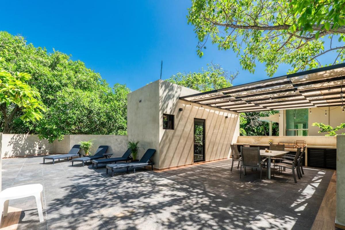 Stunning Modern With Pool And Access Apartment Playa del Carmen