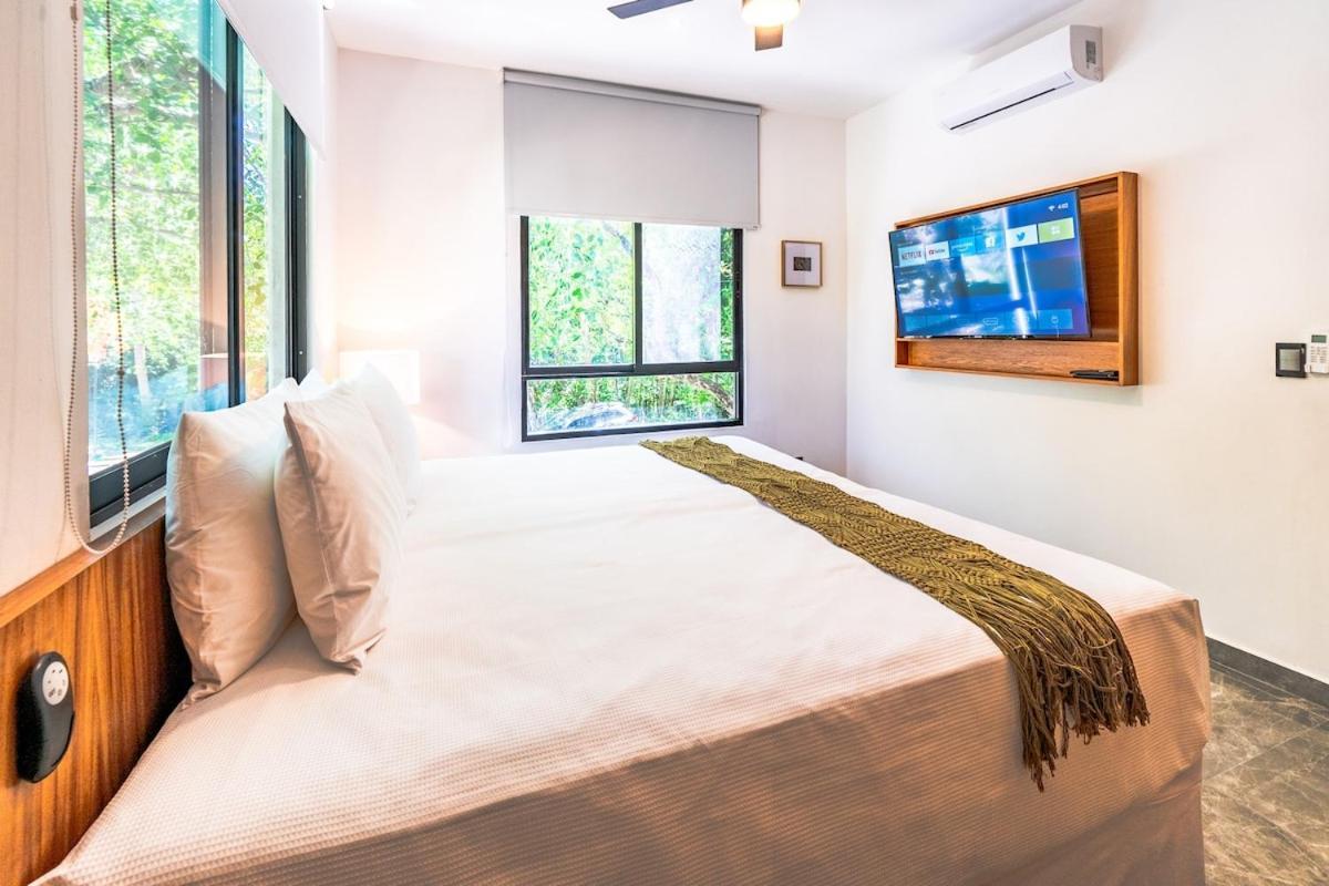 Apartment Stunning Modern With Pool And Access *