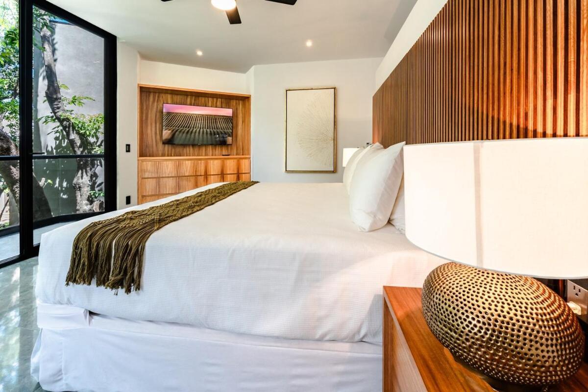 Apartment Stunning Modern With Pool And Access *