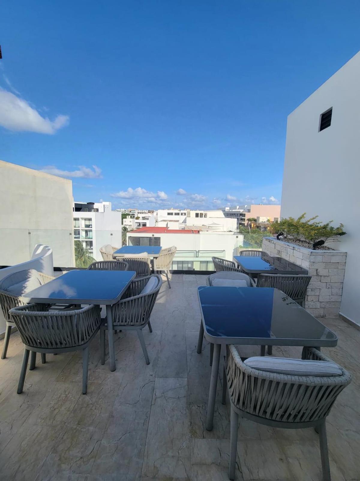 Encanto En 38 St 5ta Av Playa Apartment