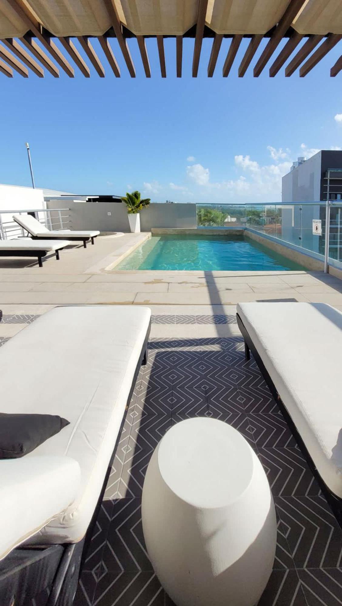 Holiday home Oceanview Rooftop Pool Balcony Steps To *