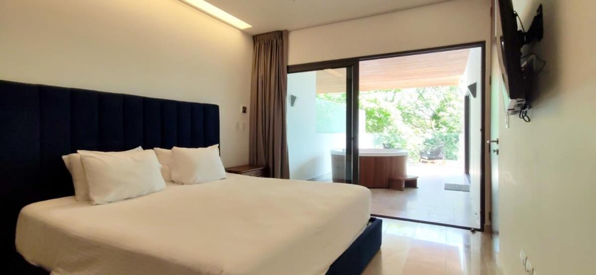 Next To The Beautiful 2 Bedroom