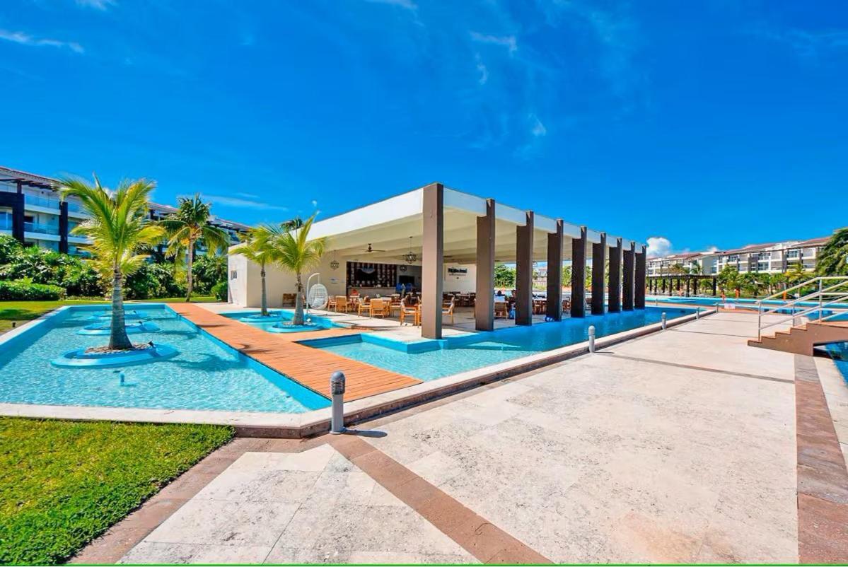 Front 2br 3bath Family Big Pool Jacuzzi Tenis Gym * Playa del Carmen