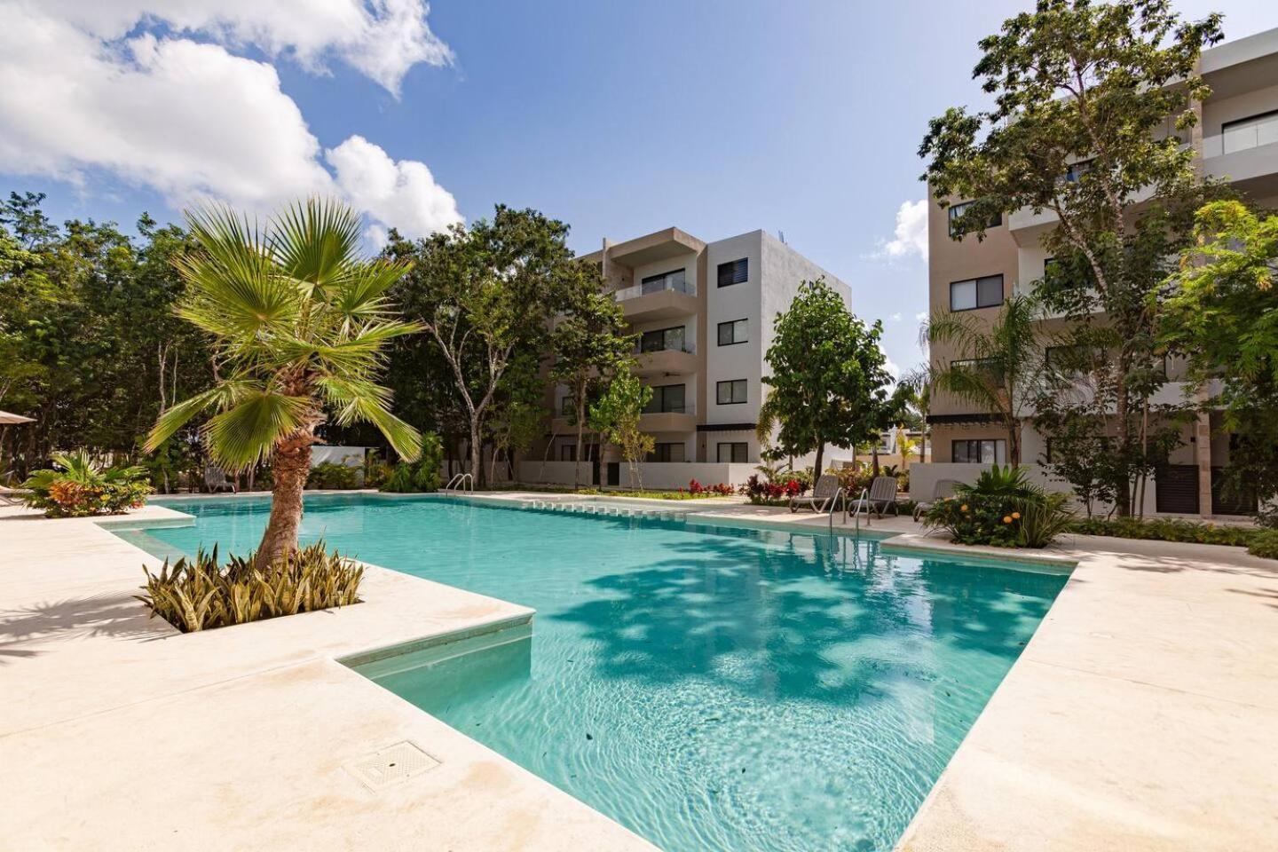 New Coto11gated,gym,pools,playground,12min Casa de férias Playa del Carmen