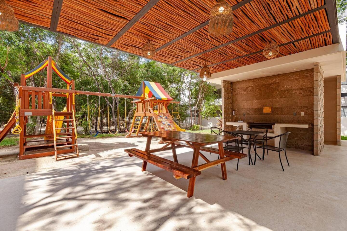 Casa de férias New Coto11gated,gym,pools,playground,12min Playa del Carmen