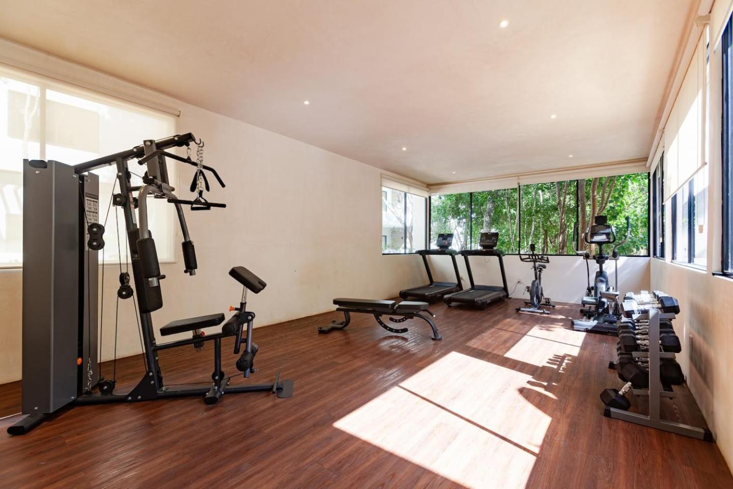 New Coto11gated,gym,pools,playground,12min *