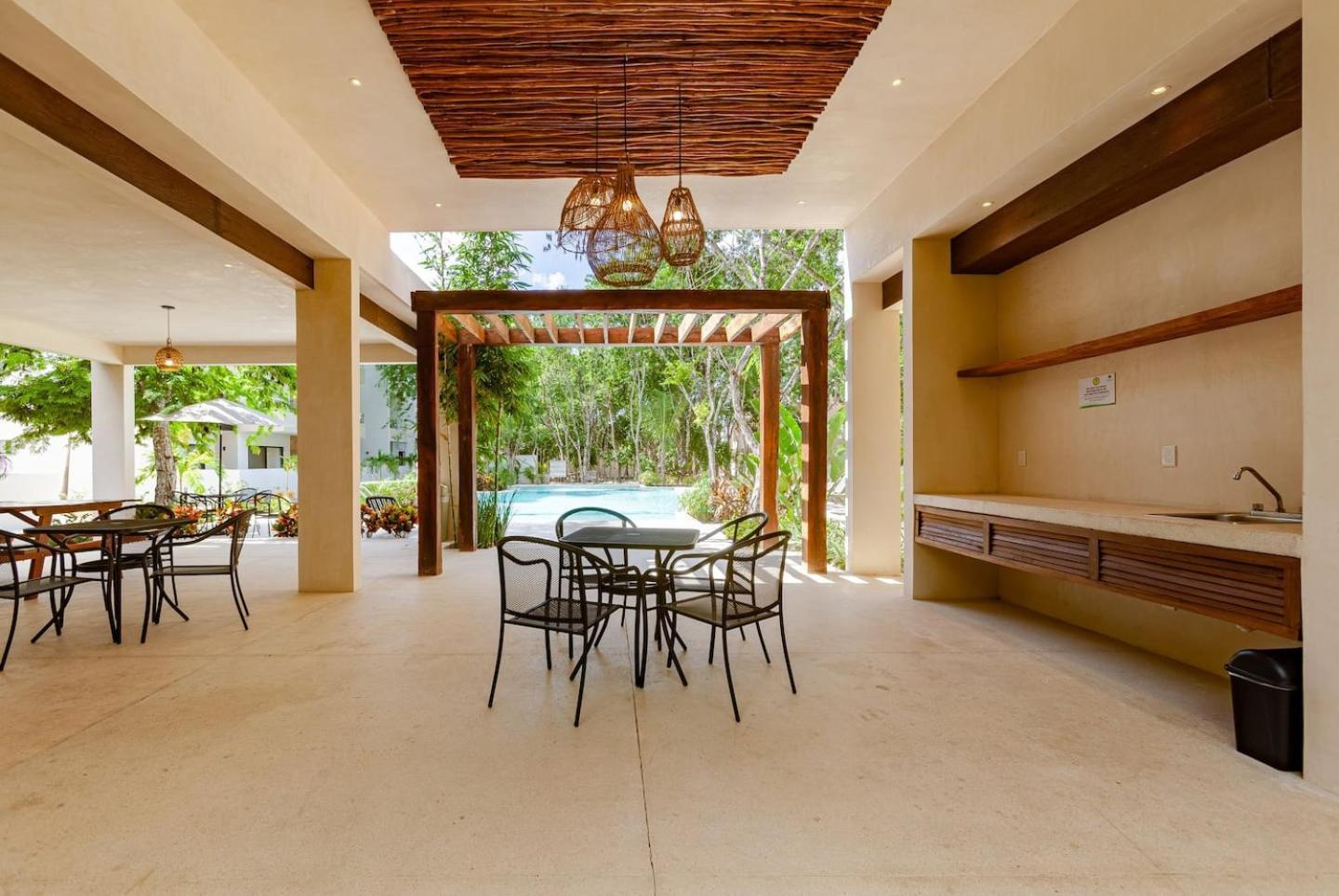 New Coto11gated,gym,pools,playground,12min Playa del Carmen