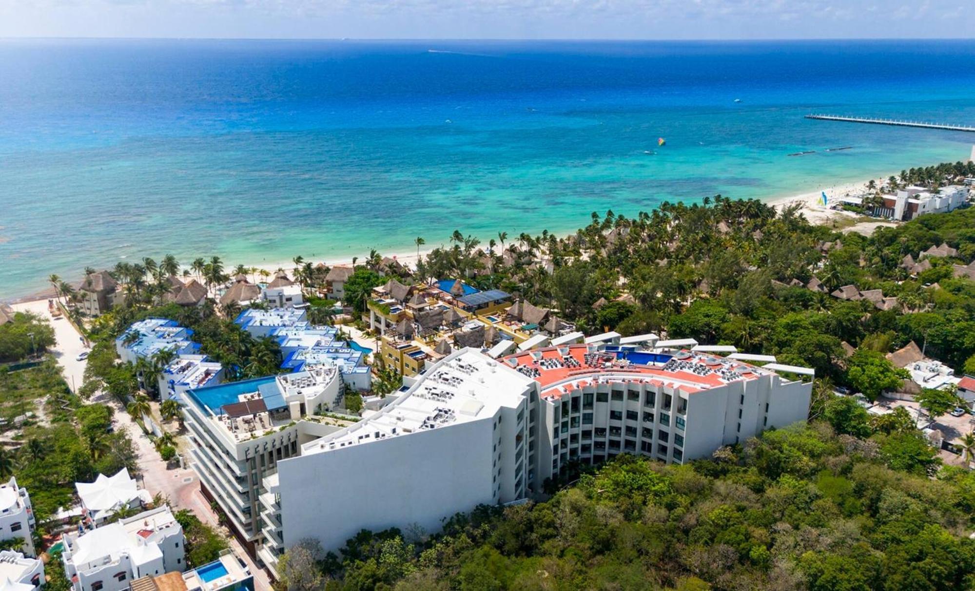 Apartment Luxury 3 Bedroom With Ocean View & Pool - Marila 503